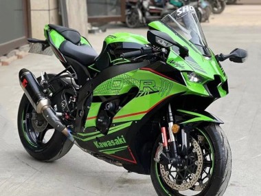 Kawasaki ZX10R Motorrad Verkleidung 2021-2025 - Grun Schwarz Rot Streifen