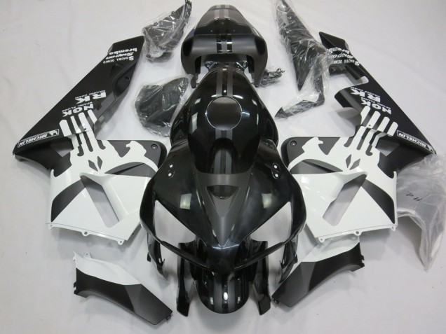 Matt Schwarzes & Weißes Punisher-Logo 2005-2006 Honda CBR600RR Motorrad Verkleidungen Matt Schwarzes & Weißes Punisher-Logo 2005-2006 Honda CBR600RR Motorrad Verkleidungen