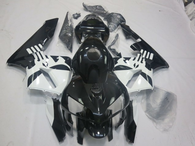 Schwarz Glänzend & Punisher-Logo 2005-2006 Honda CBR600RR Motorrad Verkleidungen Schwarz Glänzend & Punisher-Logo 2005-2006 Honda CBR600RR Motorrad Verkleidungen